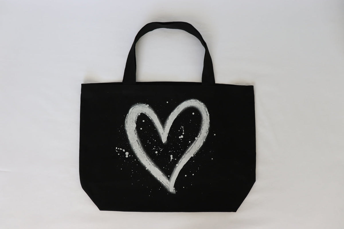 HEART SPLATTER BLACK CANVAS TOTE Main image