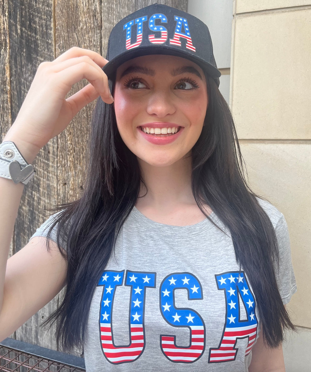 USA AMERICANA EMBROIDERED TRUCKER HAT (Black)