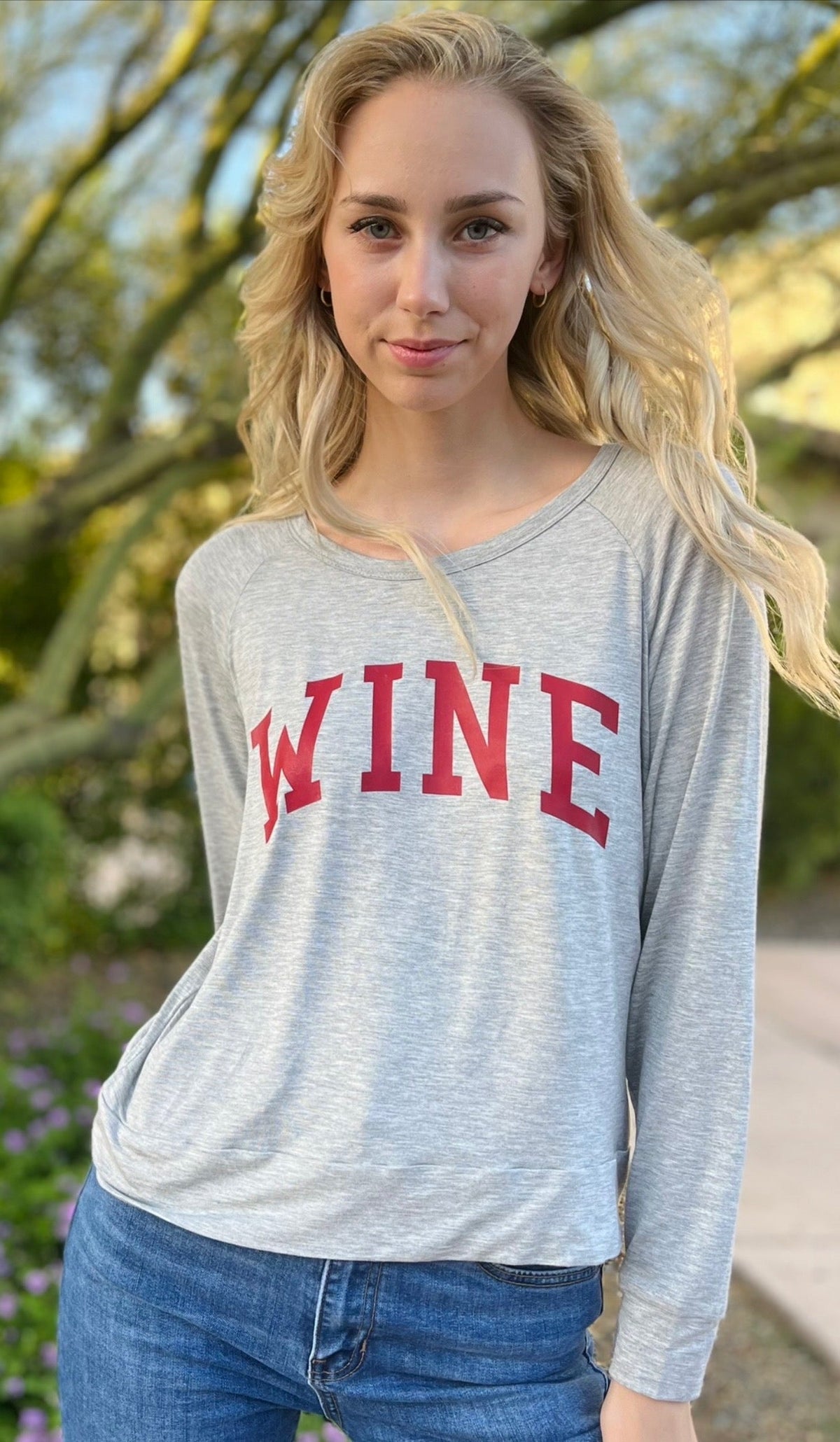 WINE L/S TEE. (Grey)