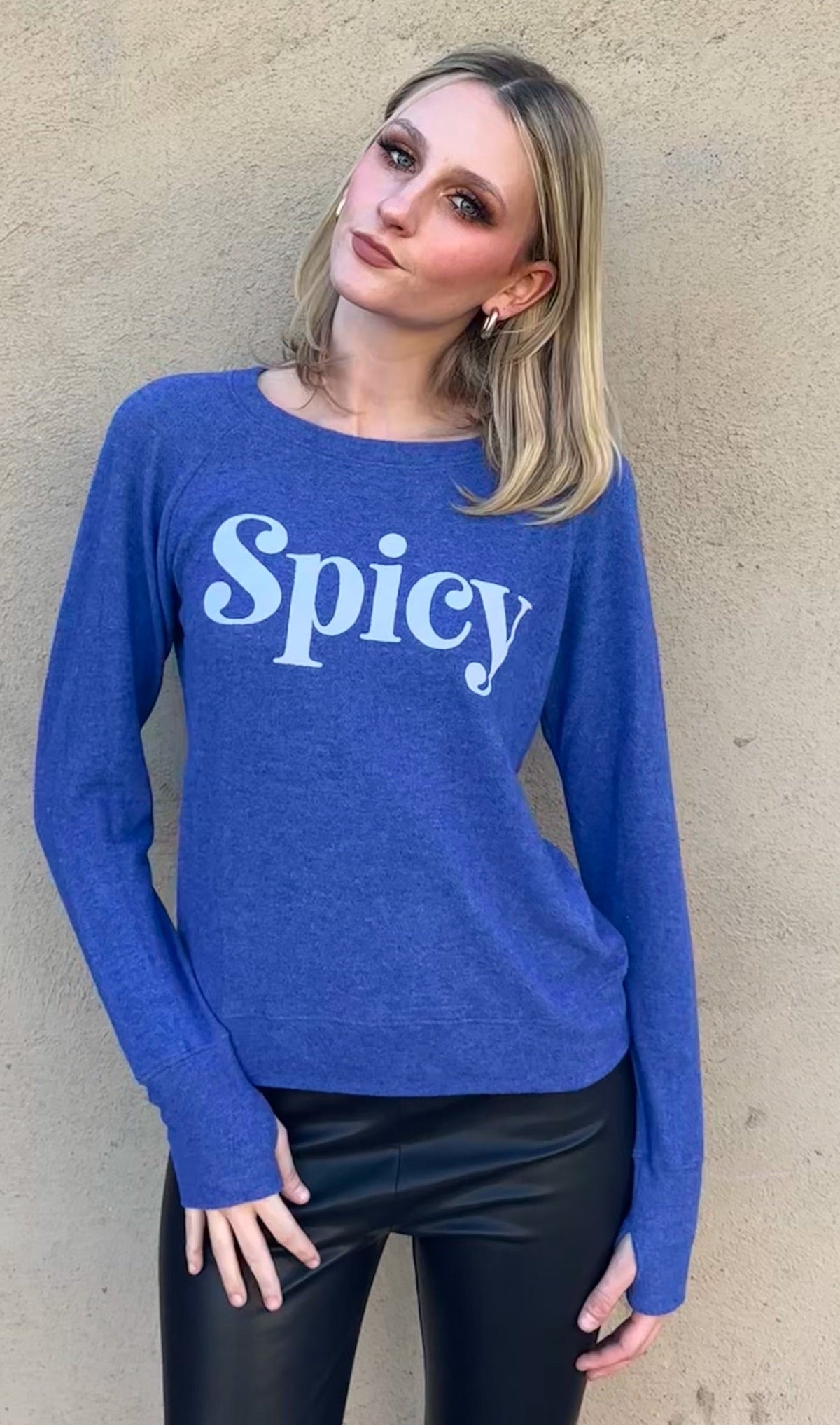 SPICY LIGHTWEIGHT BRUSHED FLEECE PULLOVER TOP (Royal Blue) Main image