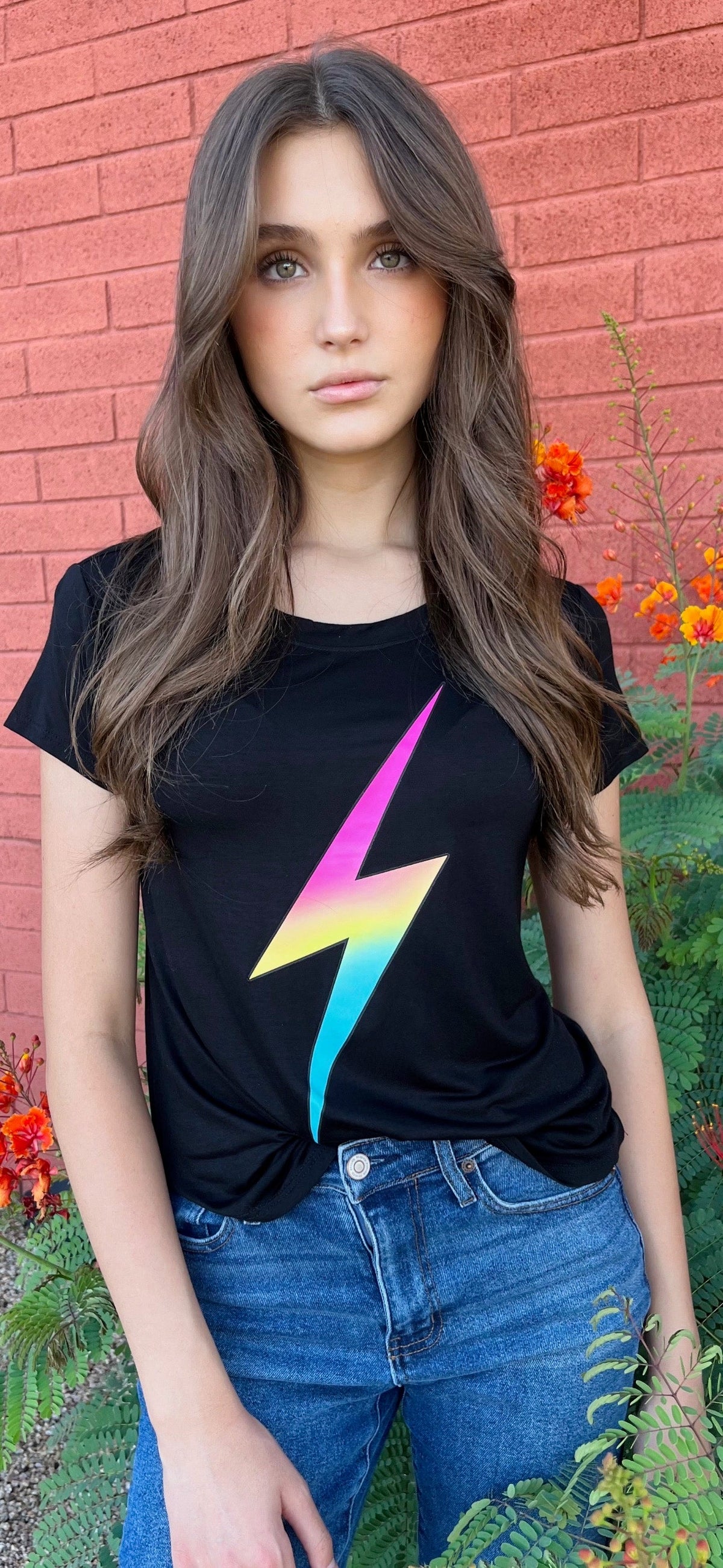 LIGHTNING BOLT S/S CREW NECK. (Black) Main image